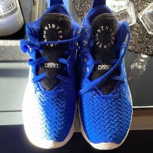 Nike Rupted United royal blue with grey and black detailing never worn !